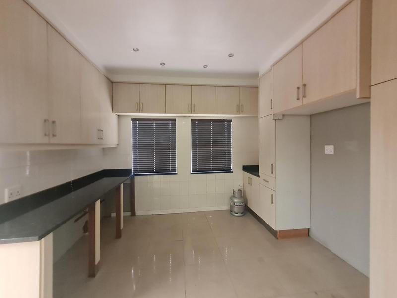 To Let 3 Bedroom Property for Rent in Strand Western Cape